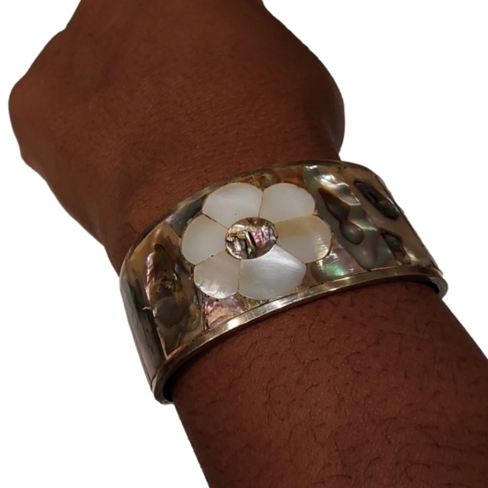 ALPACA MULTICOLORED ABALONE SHELL MEXICAN SIGNATURE BRACELET CUFF‎